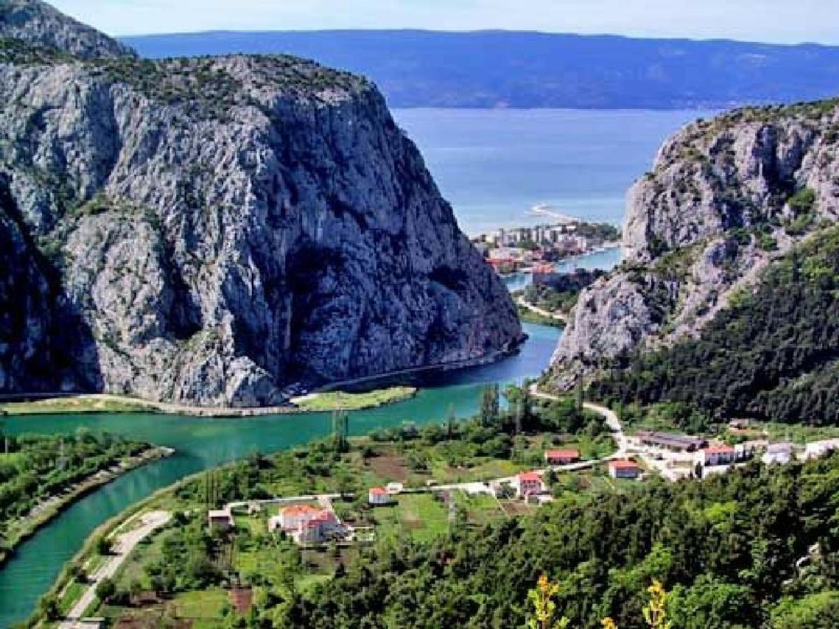 Apartment Sreta Omiš Exteriér fotografie